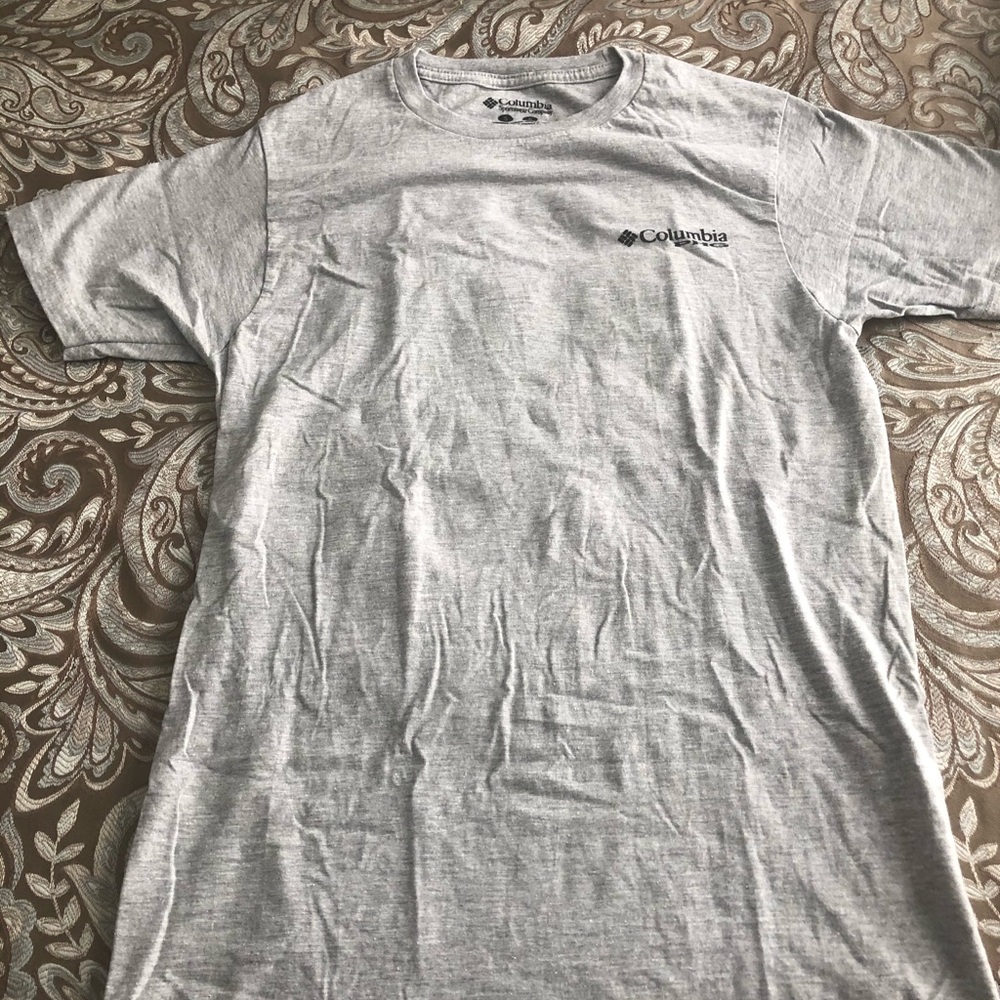 Never worn Columbia t-shirt